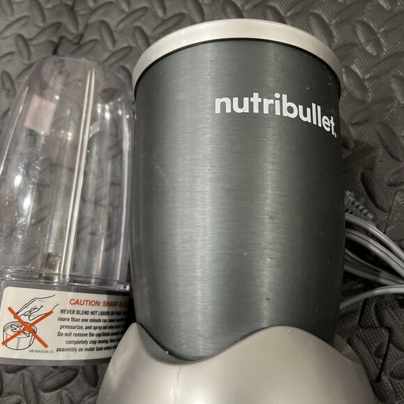Magic Bullet Nutri Bullet Base Model# NB-101B Tested & Working Good Condition - Picture 2 of 7